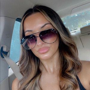 Meet your Posher, Skylar